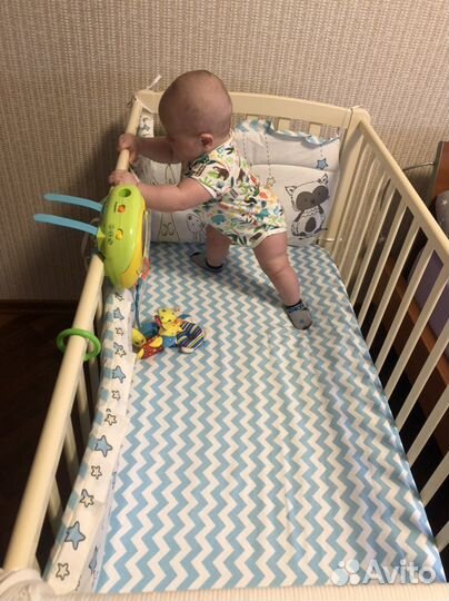 Детская кроватка из бука и матрас