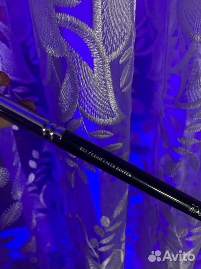 Кисть для консилера/ кремовых текстур Zoeva 142