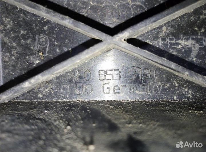 Кронштейн (сопут. товар) Audi A8 D3 4E 2004-2010