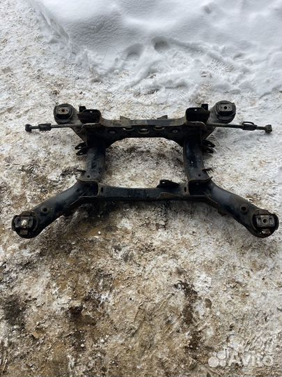 Задний подрамник mercedes w164