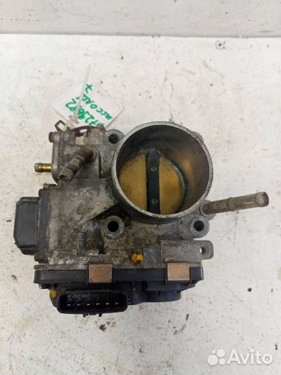 Дроссельная заслонка