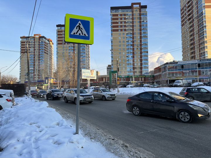 Габ Спортмастер, 2150 м²