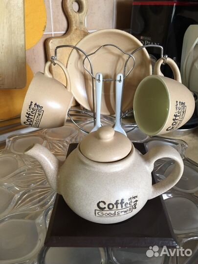 Сервизы, хрусталь, фарфор, посуда, рюмки