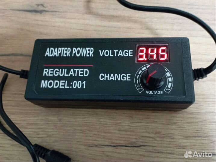 Стабилизатор напряжения и блок питания