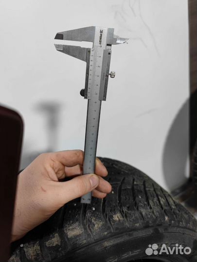 Nokian Tyres Hakkapeliitta 8 225/55 R17 101T