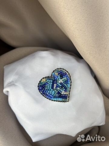 Брошь из бисера «Сердце»