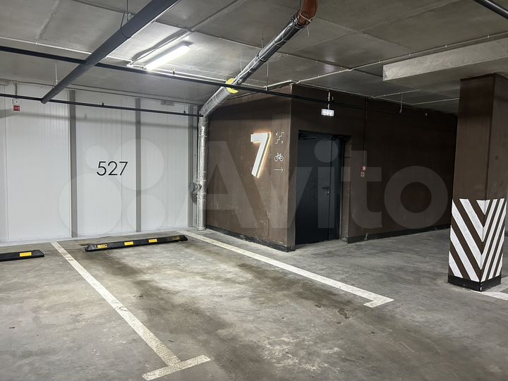 Машиноместо, 13 м²