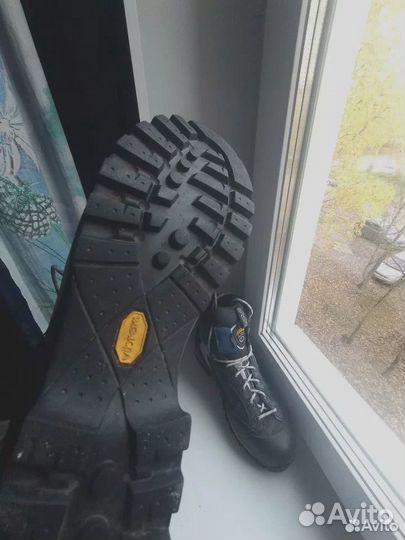 Треккинговые горные ботинки asolo 42р
