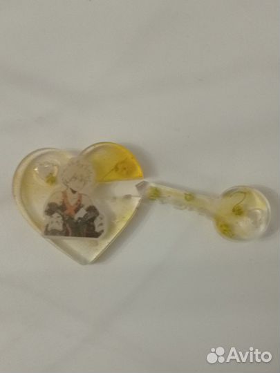 Брелок из эпоксидной смолы