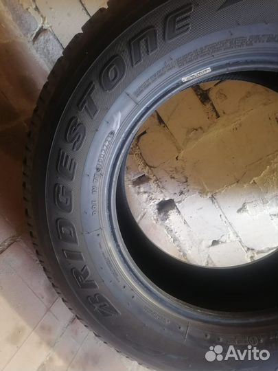Bridgestone Dueler A/T 265/65 R17
