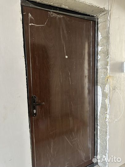 Дверь с новостройки