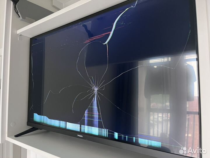 Телевизор yasin 32 g11 SMART