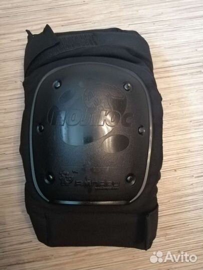 Наколенники