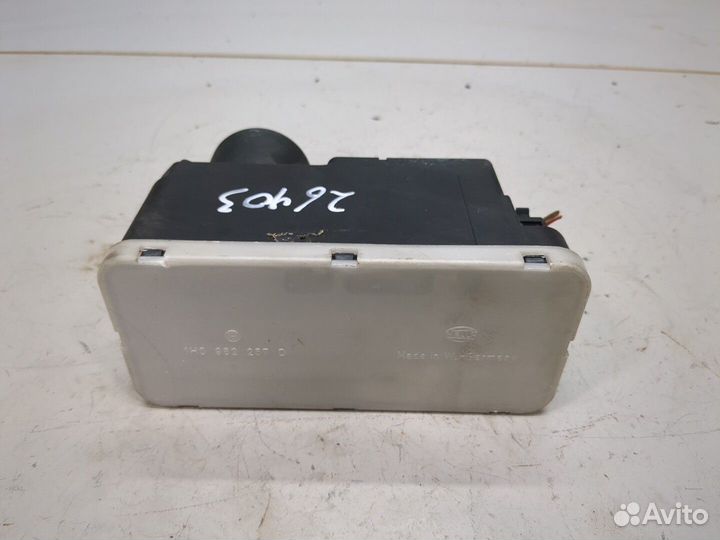 Компрессор центрального замка Volkswagen Polo, 199