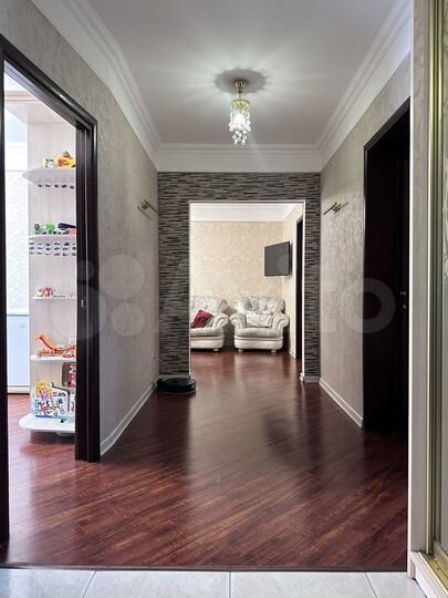 4-к. квартира, 85 м², 5/5 эт.