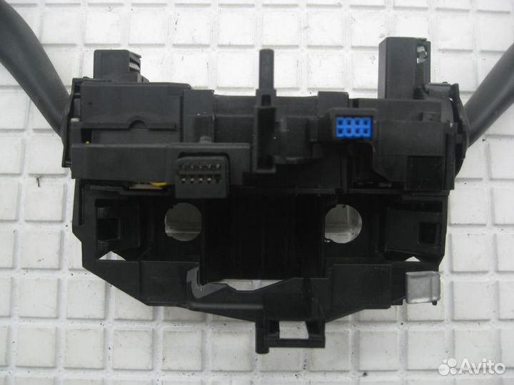 Переключатель подрулевой (стрекоза) Skoda Octavia