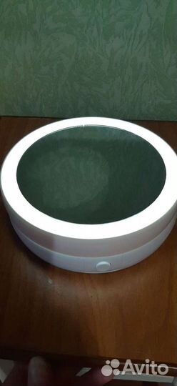 Зеркало косметическое с подсветкой