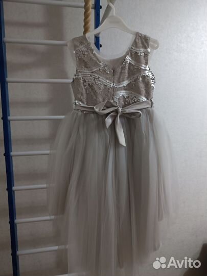 Платье для девочки на выпускной в сад