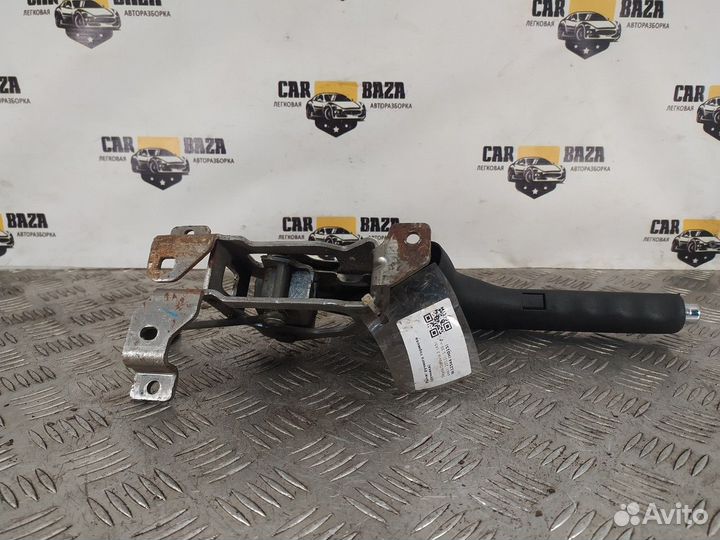 Рычаг стояночного тормоза Skoda Octavia