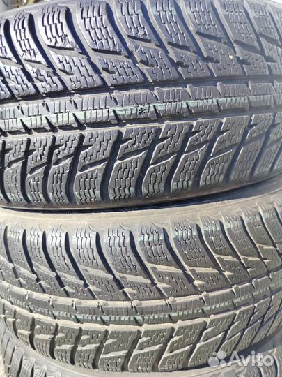 Nokian Tyres WR SUV 3 235/60 R17 106H