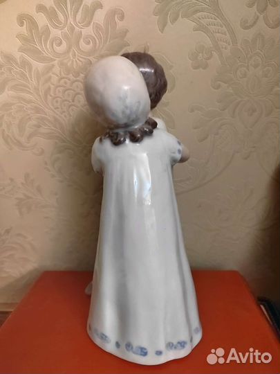Bing & grondahl фарфоровая статуэтка