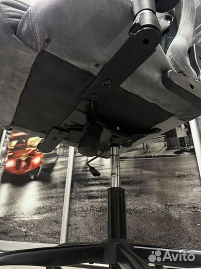 Компьютерное кресло GT Racer