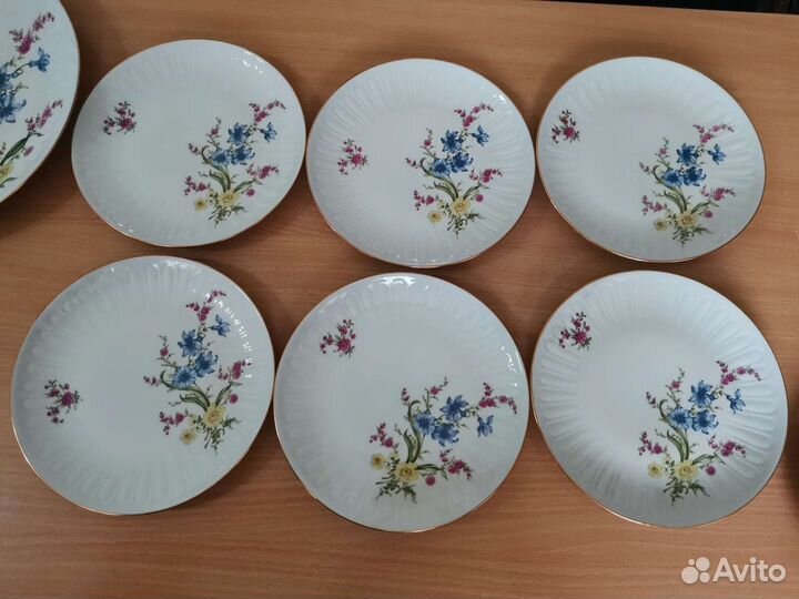 Тарелки и блюда