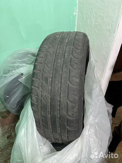 Tigar UHP Ultra High Performance 215/55 R17 98W