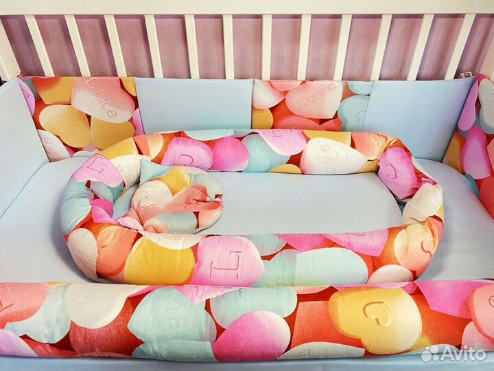 Бортики и валик для детских кроваток новые