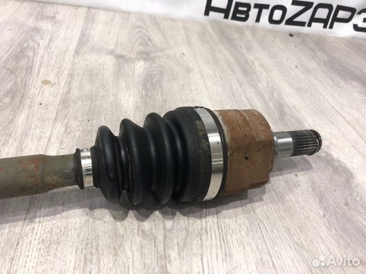 Привод передний правый Hyundai Solaris хэтчбек