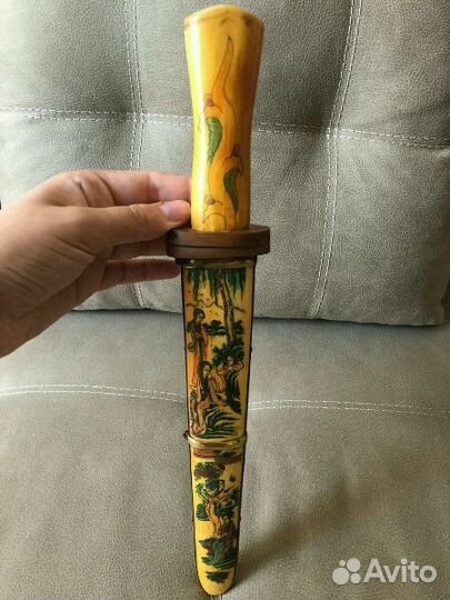 Сувенир из кости