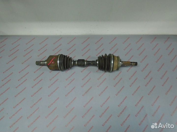 Nissan 39101-5U075 Вал приводной, левый