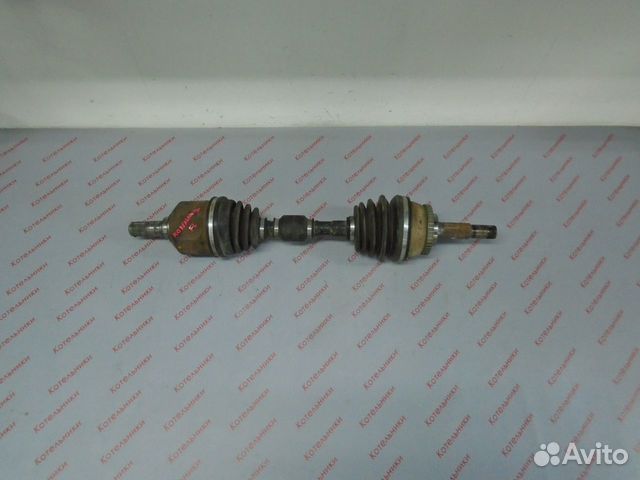 Nissan 39101-5U075 Вал приводной, левый