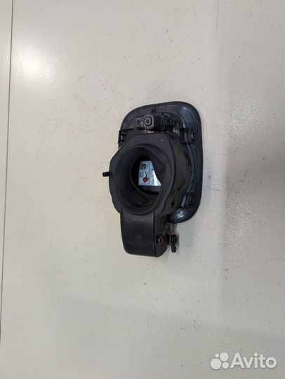 Лючок бензобака Ford Explorer 2019, 2020