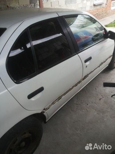 Двери Nissan Primera (P10)