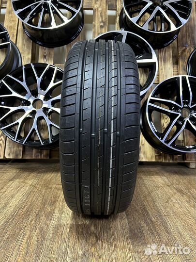 Nexen N'Fera SU1 235/30 R20 88Y