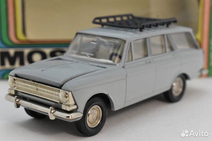 Москвич 427 Дача модель 1:43