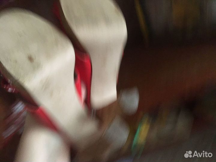 Босоножки женские