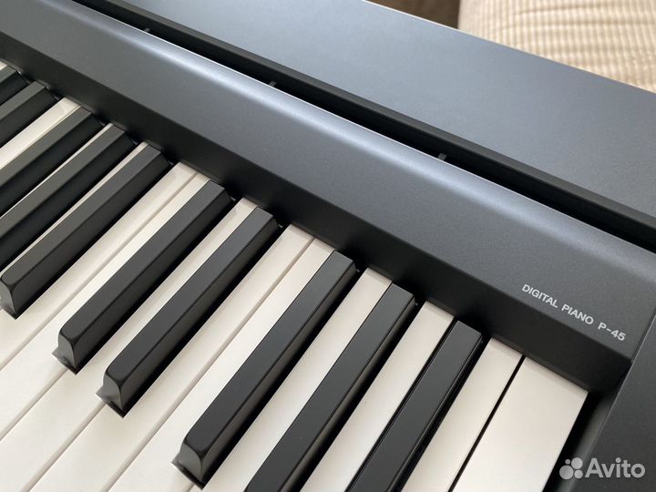 Цифровое пианино yamaha p-45В новое