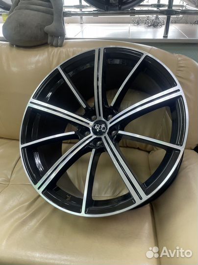 Диски Replica для Audi Q7 R21 5*112 Et 31 66,6