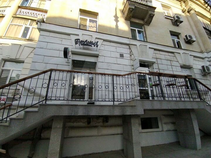 Cупертрафик. Первая линия Большая Морская 55 м²