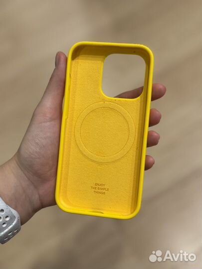 Чехол на iPhone 15 pro от Яндекс