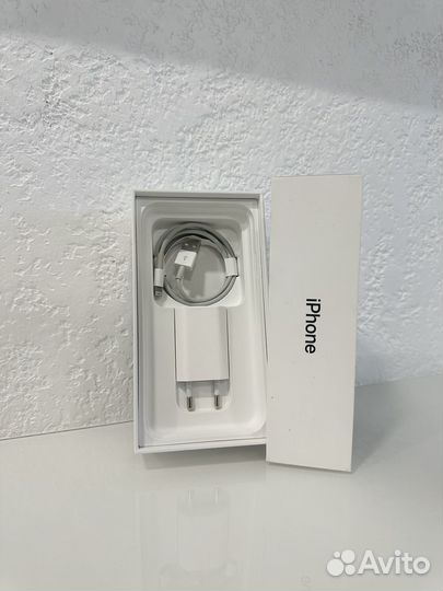 iPhone Xr, 128 ГБ