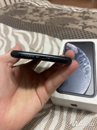 iPhone Xr, 64 ГБ