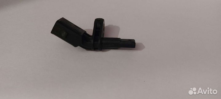 Датчик ABS правый передний Volkswagen