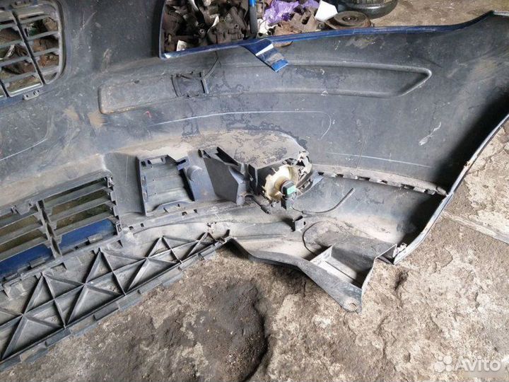 Бампер передний Volvo S40