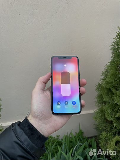iPhone 11 Pro, 64 ГБ