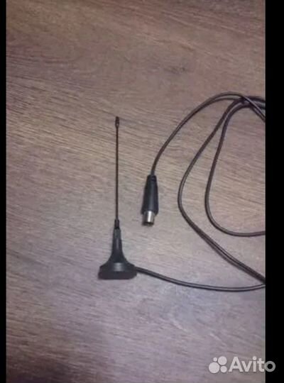 Компактная антенна на магните для цифрового тв