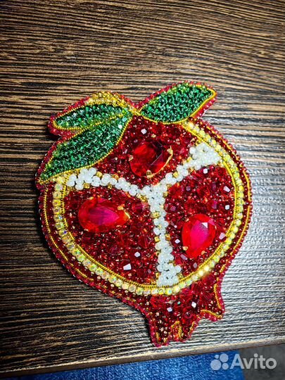 Брошь Гранат