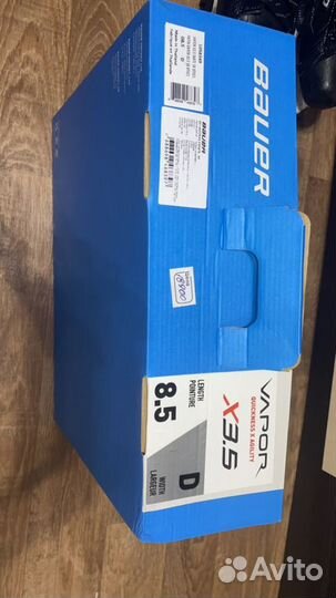 Коньки хоккейные